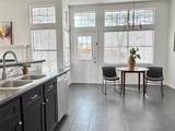 609 Oak Street - Photo 12