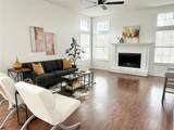 609 Oak Street - Photo 7