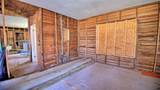 601 Baylor Street - Photo 4