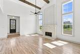 409 Garrett Way - Photo 4