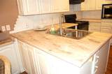 708 Carriage Way - Photo 15