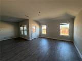 820 Lakeview Drive - Photo 5