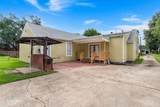 204 Leo Avenue - Photo 4