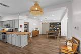 940 Davis - Photo 17