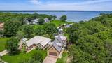 1016 Shoreline Drive - Photo 3