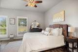 2560 Shady Oaks Circle - Photo 30