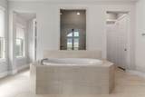 113 Calmwater Cove - Photo 16