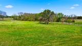557 Fm 196 - Photo 27