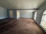 3225 Collins Boulevard - Photo 2