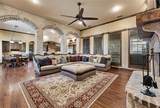 1061 Kingsbridge Lane - Photo 12