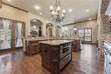 1061 Kingsbridge Lane - Photo 5