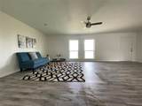 6957 Fm 100 - Photo 13