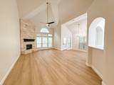 10425 Chantry Lane - Photo 4