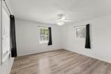 613 Graham Street - Photo 15