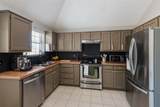 304 Windsor Drive - Photo 8