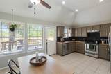 304 Windsor Drive - Photo 9
