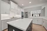 2829 Midlake Drive - Photo 6