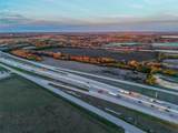 UNK Interstate 35 - Photo 11