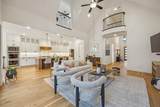 8365 Western - Photo 11