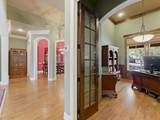104 Lariat Court - Photo 11