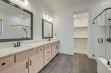 2021 Mack Avenue - Photo 10