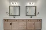 2021 Mack Avenue - Photo 12