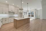 2021 Mack Avenue - Photo 16
