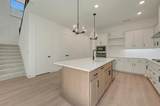 2021 Mack Avenue - Photo 22