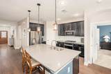 2301 Stratford Court - Photo 7