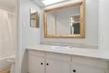 5311 Fleetwood Oaks Avenue - Photo 11
