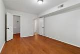 5311 Fleetwood Oaks Avenue - Photo 9