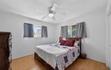 1009 Caprice Dr - Photo 28