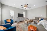 1108 Oakwood Avenue - Photo 6