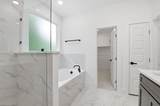521 Walker Street - Photo 34