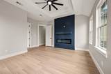 806 Avenue E - Photo 14