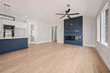 806 Avenue E - Photo 5