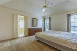 9900 Oak Ridge Circle - Photo 11