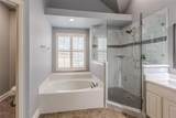 452 Richmond Street - Photo 10