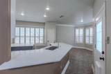 452 Richmond Street - Photo 5
