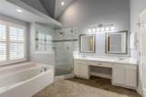 452 Richmond Street - Photo 9