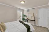 2702 Douglas Avenue - Photo 20