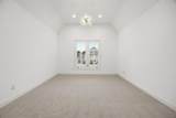 6828 Chevy Chase Avenue - Photo 32