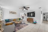 1005 Crestview Drive - Photo 3