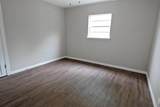 433 Hampton Avenue - Photo 15