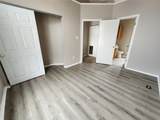 306 Settlers Park Drive - Photo 4