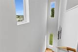 2611 Hondo Avenue - Photo 15