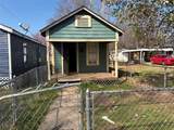 607 Kelly Street - Photo 1