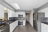 801 Country Club Place - Photo 11
