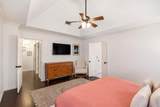 1004 Red Oak Court - Photo 12