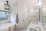1004 Red Oak Court - Photo 13